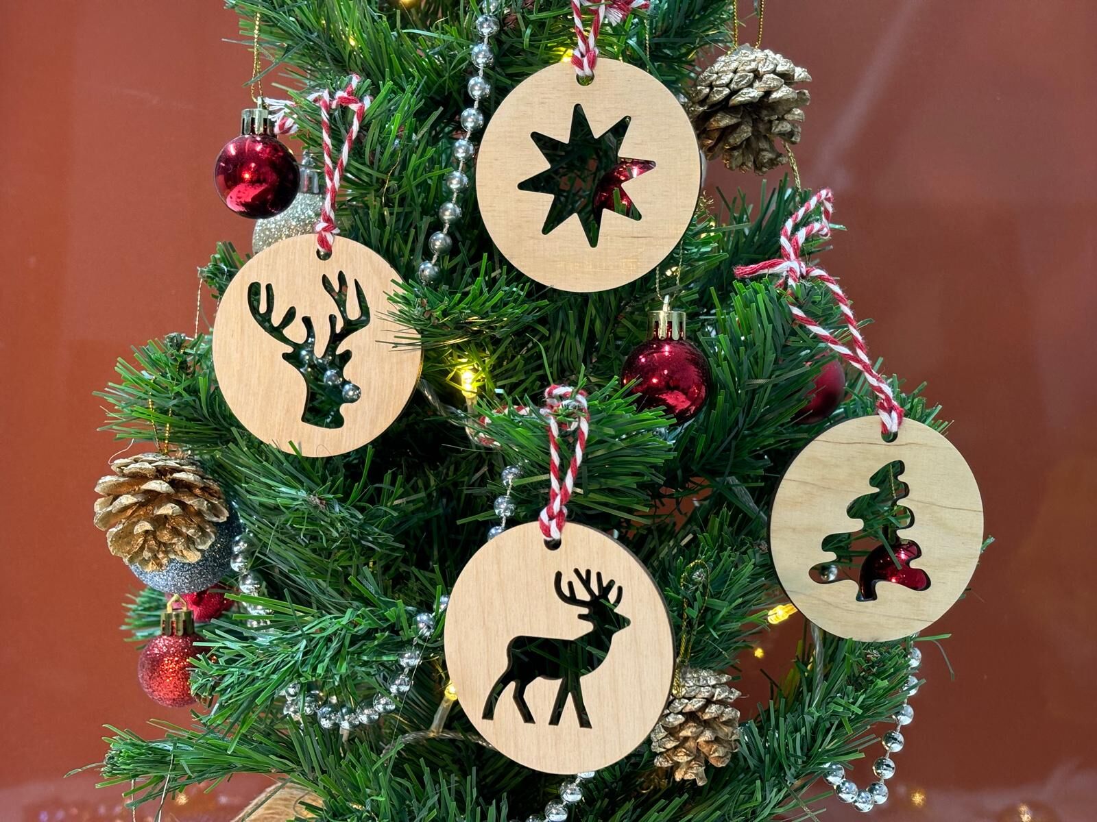 Yılbaşı Ağaç Süs Dekupe 4lü-Set01